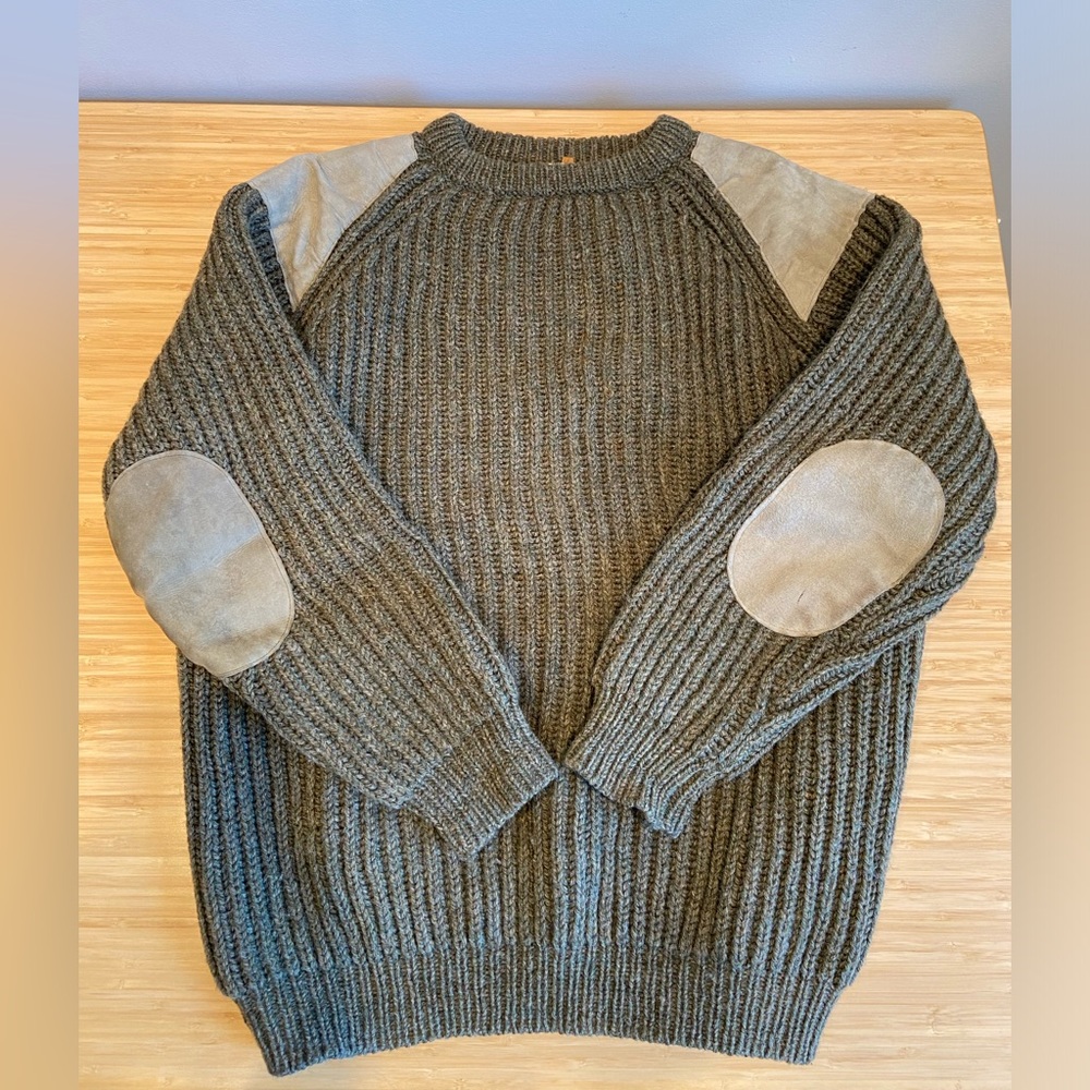Vintage Highland Chunky Hand-Fashioned Wool Men’s Military Sweater with Patches